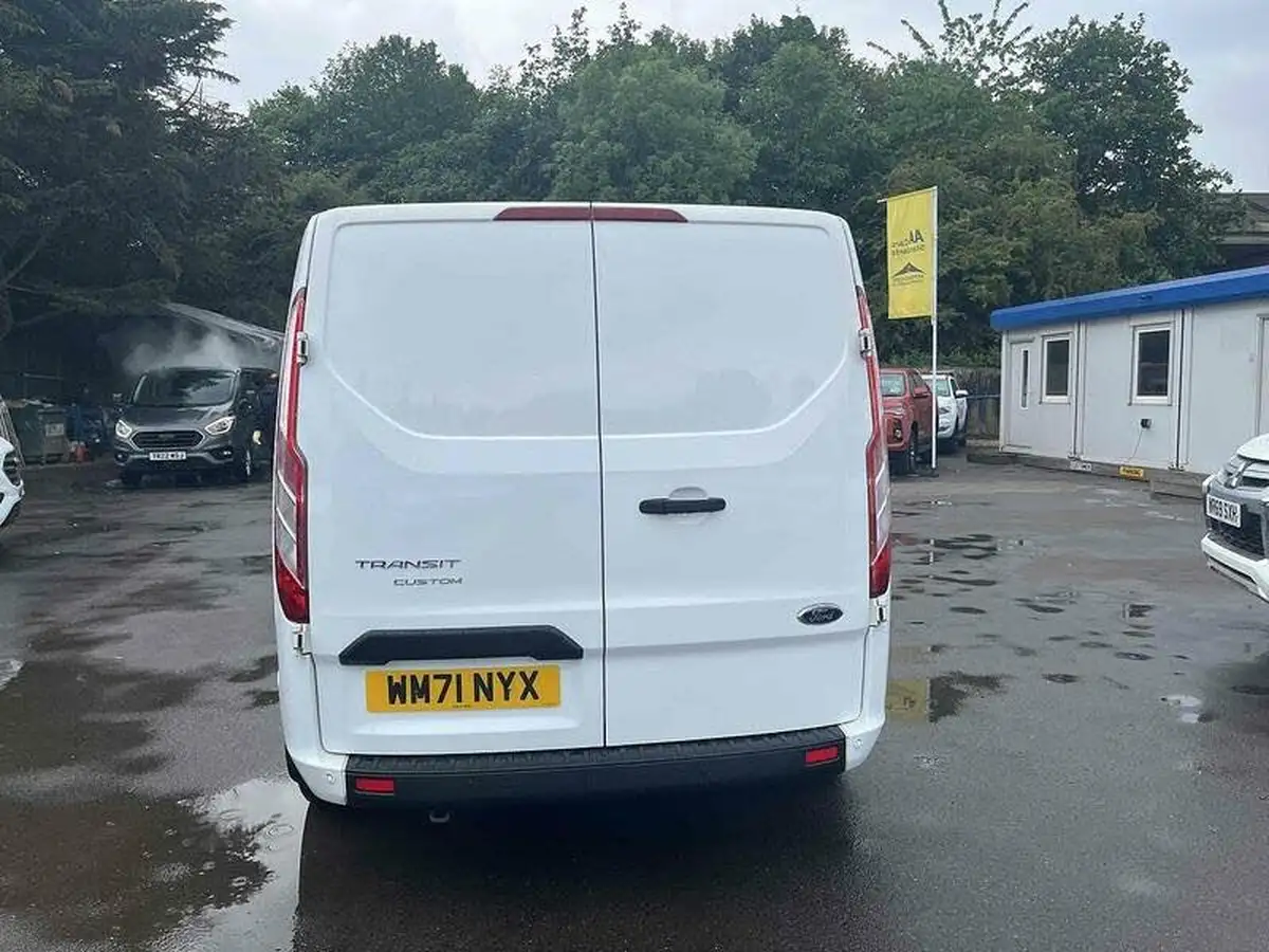 2022-ford-transit-custom-20tdci-300-l1h1-trend-105pseu6dt-panel-van-big-10