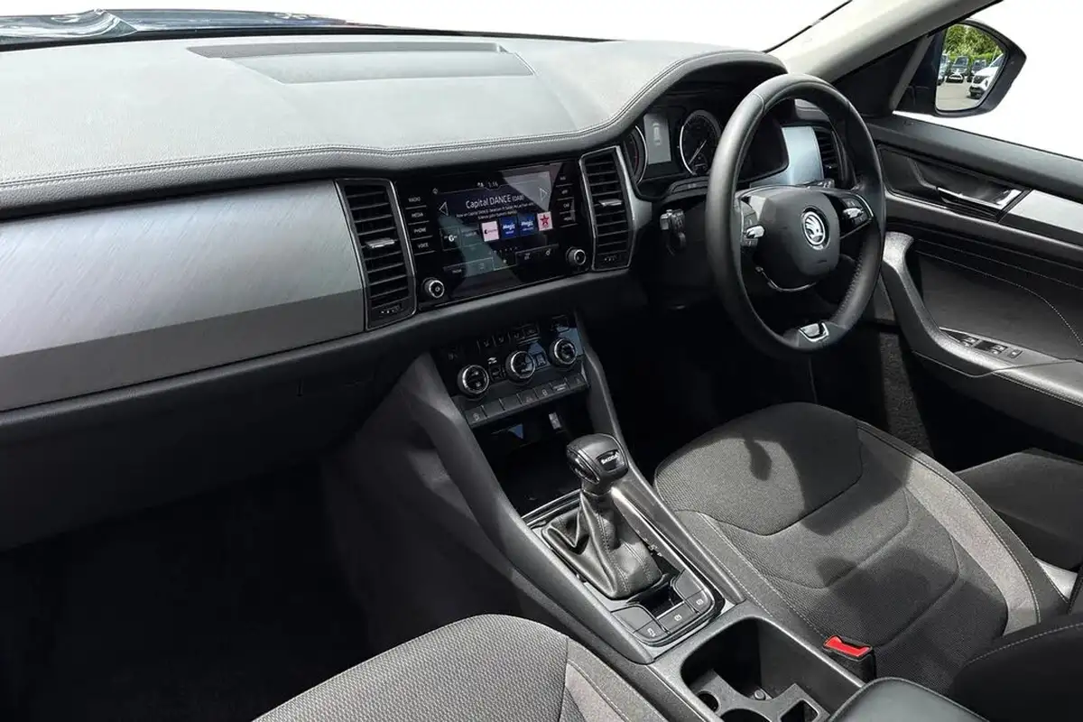 2022-skoda-kodiaq-15-tsi-se-5-dsg-big-14