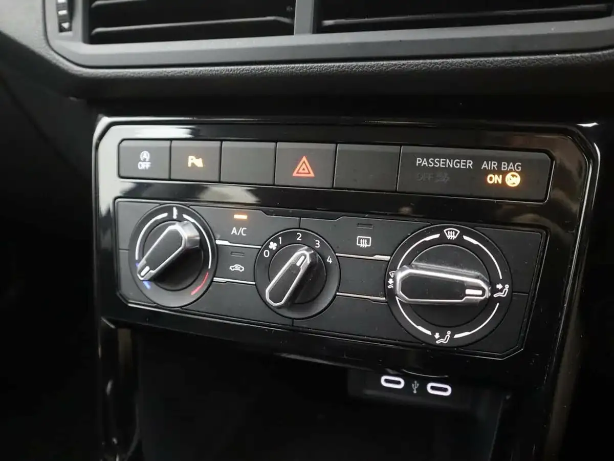 2023-volkswagen-t-cross-10-tsi-black-edition-110ps-big-26