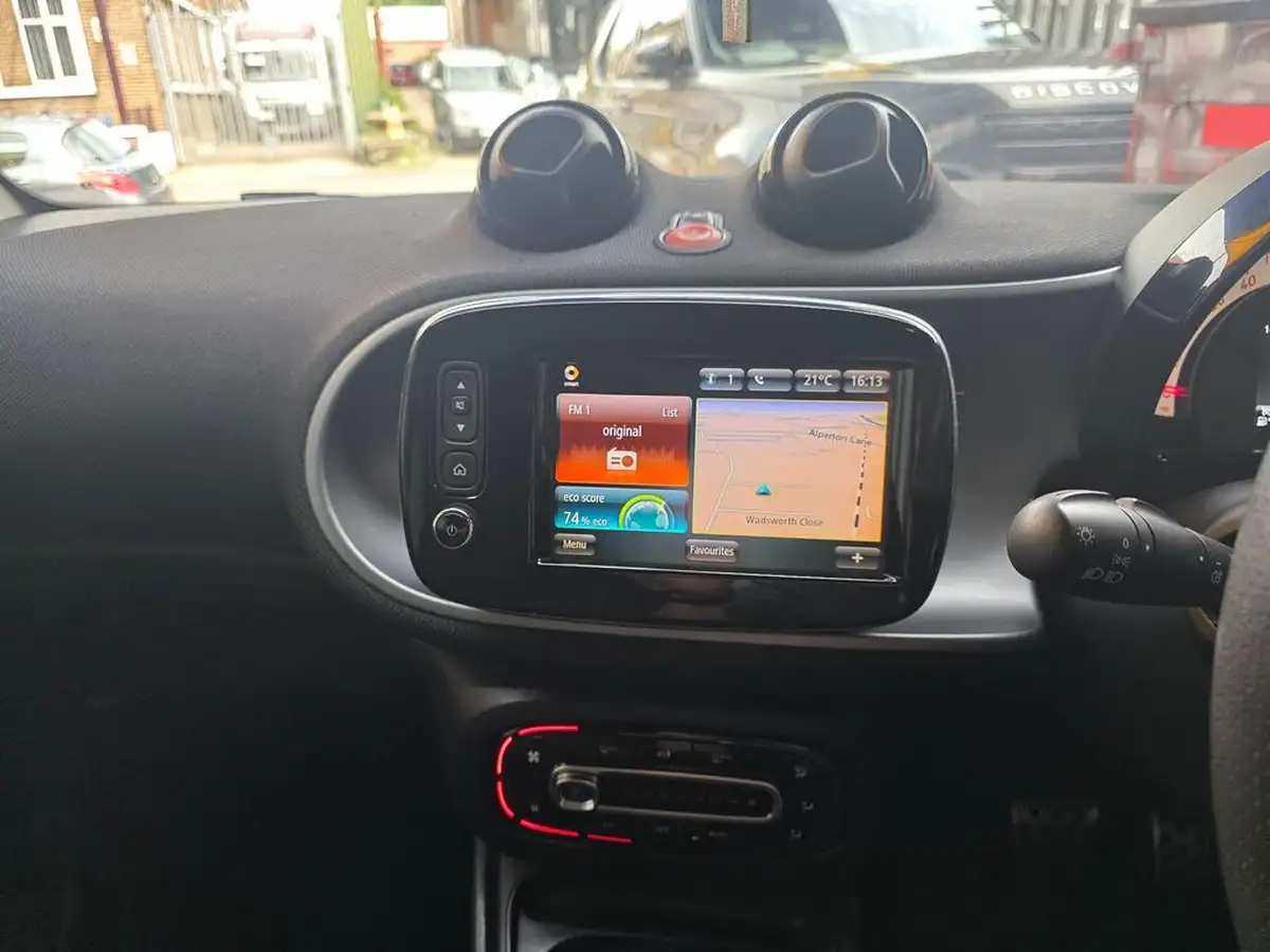 2017-smart-fortwo-09-prime-sport-90bhp-premiumss-coupe-twinamic-big-43