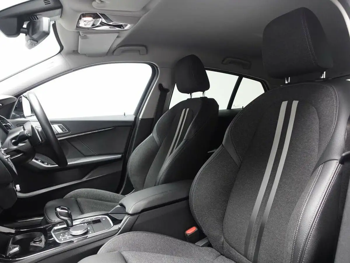 2020-bmw-1-series-big-10