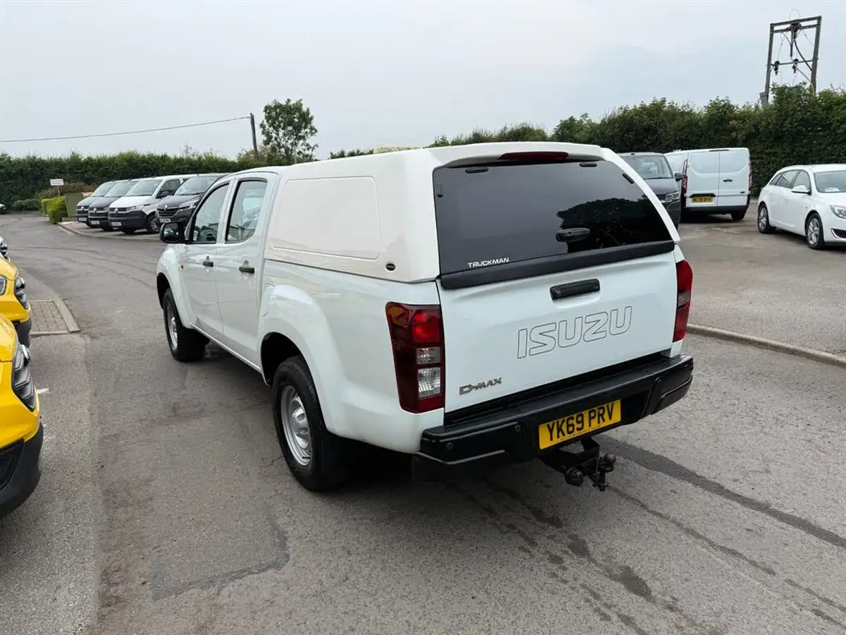2019-isuzu-d-max-19td-workman-big-5