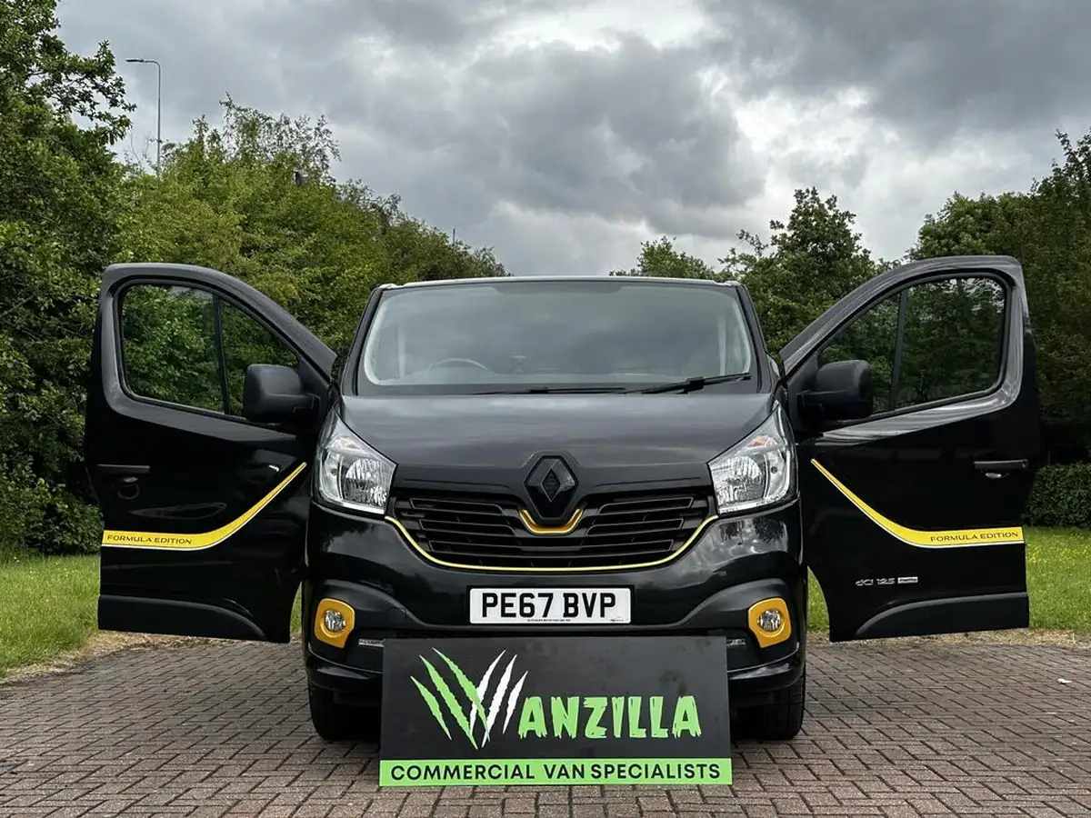2017-renault-trafic-16dci-sl27-125-formula-edition-big-31