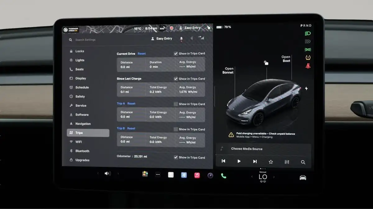 2022-tesla-model-y-e-long-range-big-10