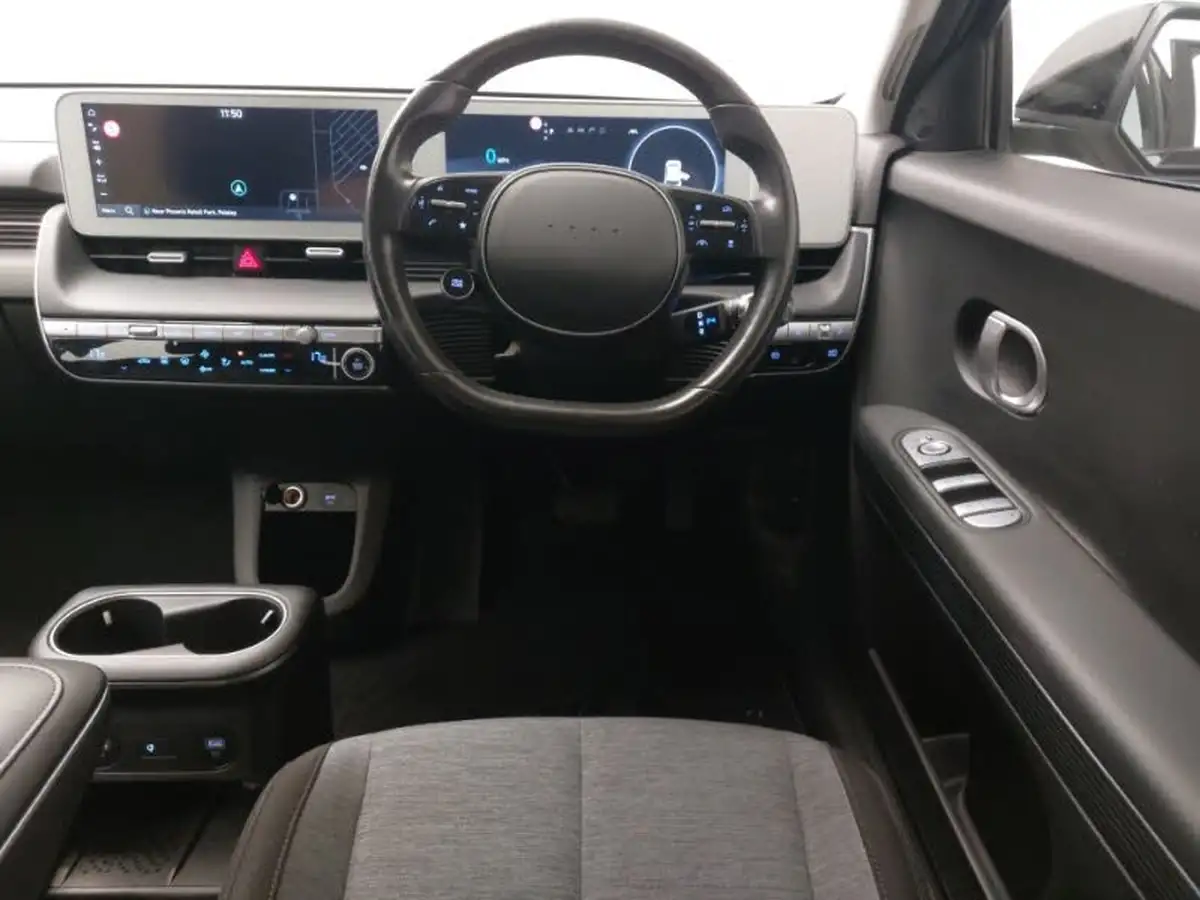 2021-hyundai-ioniq-5-e-premium-217ps-73kwh-rwd-big-6