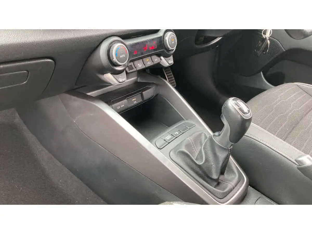 2021-kia-stonic-10-t-gdi-gt-line-big-12