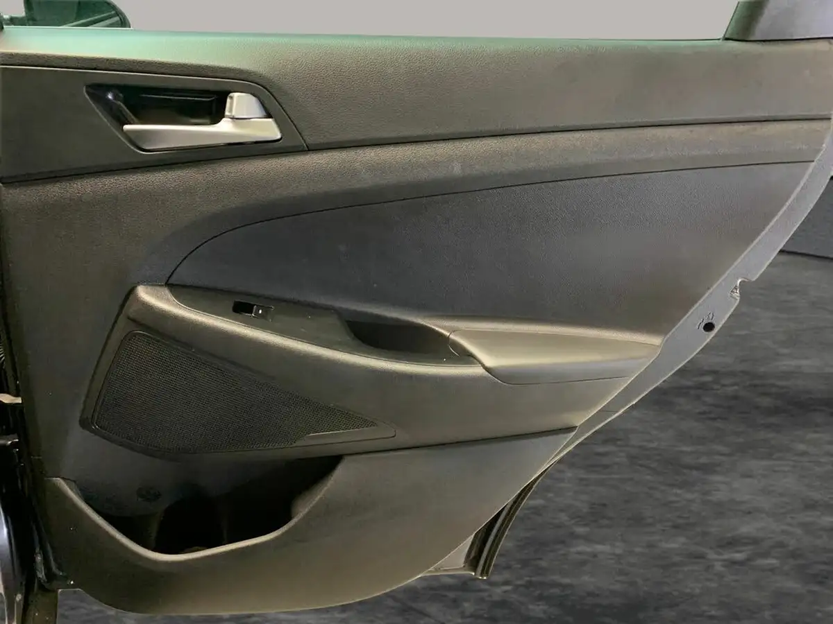 2018-hyundai-tucson-16-gdi-se-nav-big-34
