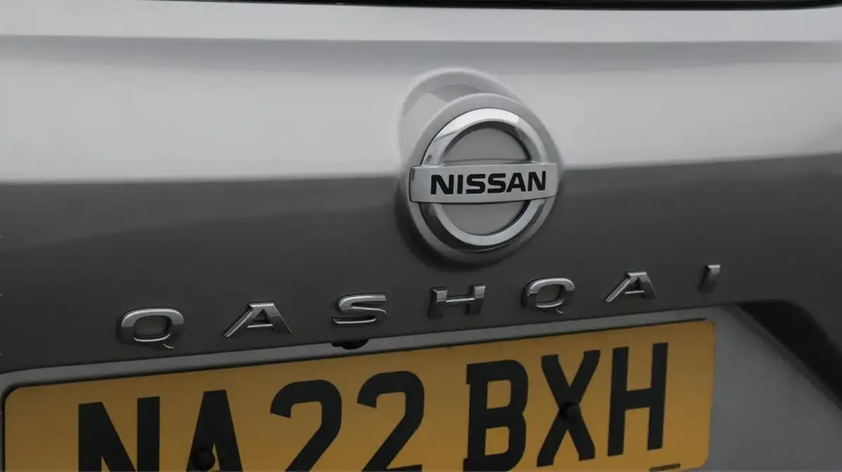2022-nissan-qashqai-13-dig-t-tekna-158ps-big-20