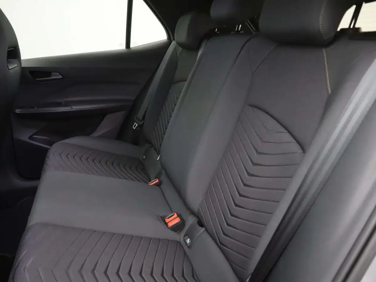2024-cupra-born-e-v2-230ps-58kwh-e-boost-big-14