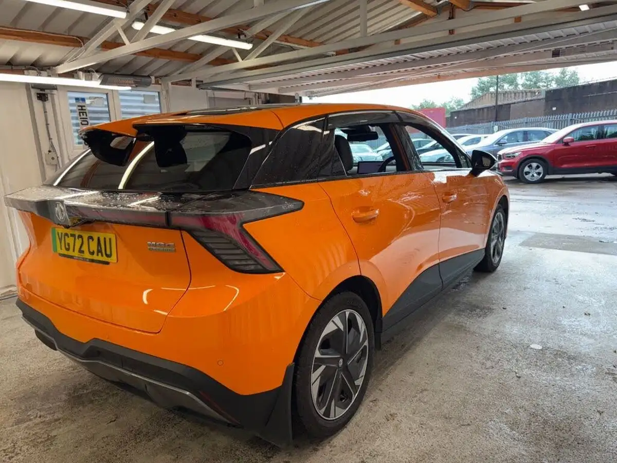 2022-mg-mg4-e-trophy-ev-big-13