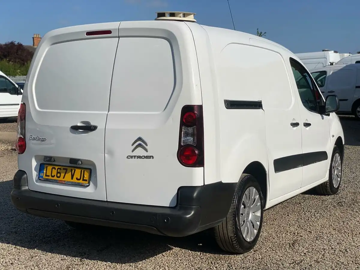 2017-citroen-berlingo-16td-l2-750-lx-16bluehdi-100eu6-ss-panel-big-3