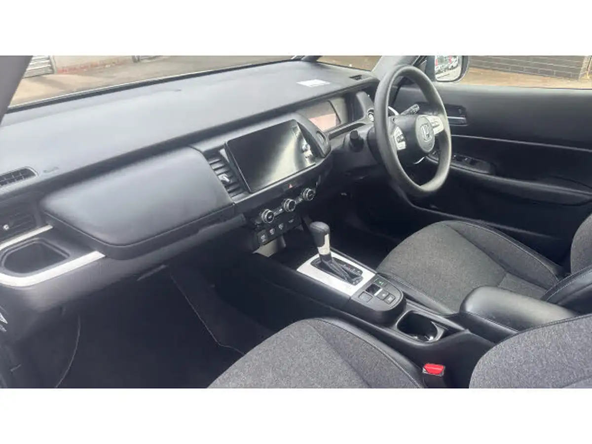 2022-honda-jazz-15-i-mmd-sr-109ps-big-1