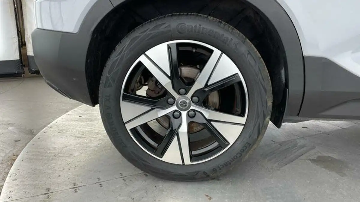 2021-volvo-xc40-15-t5-r-design-262bhp-big-26