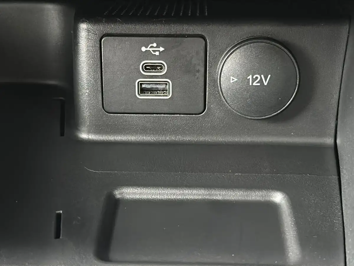 2022-ford-kuga-big-24