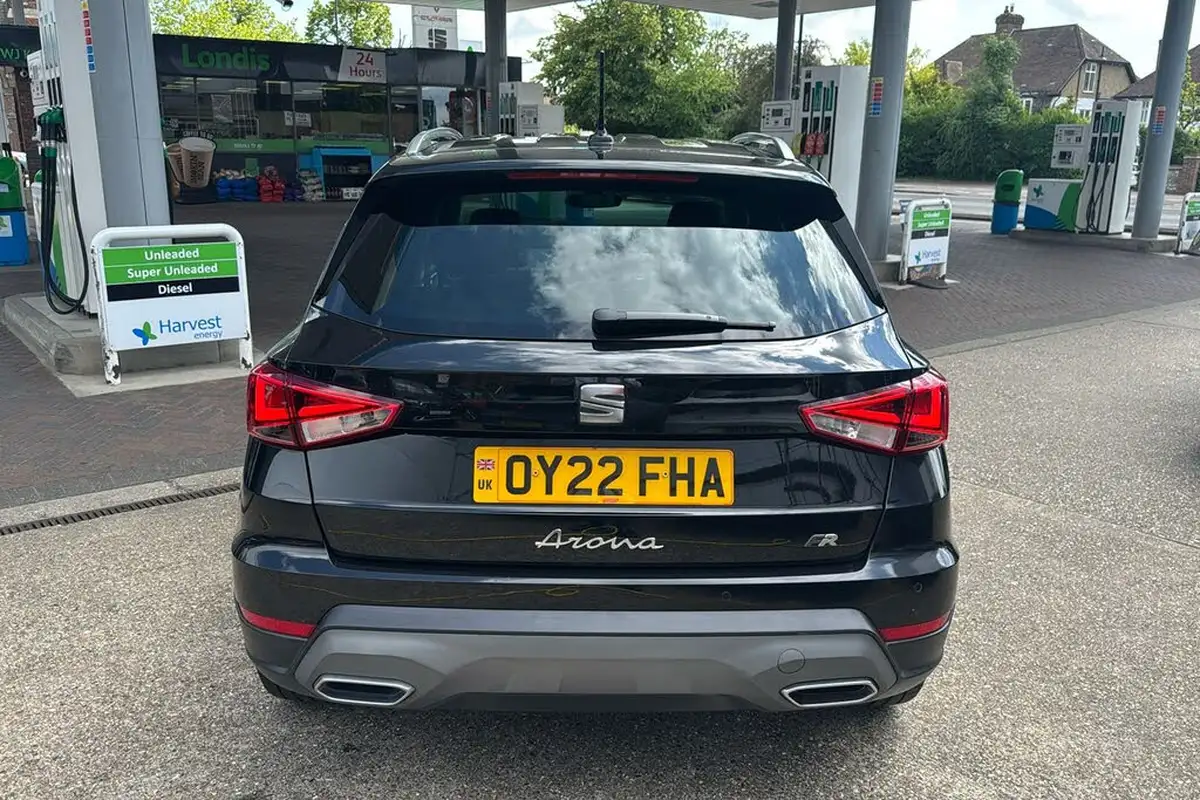 2022-seat-arona-10-tsi-fr-sport-big-6