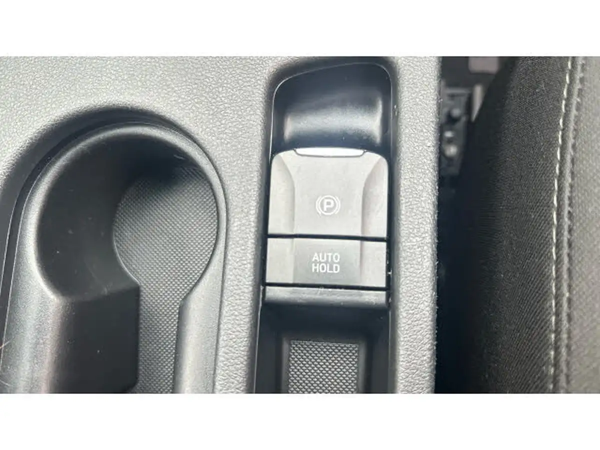 2022-hyundai-kona-16-gdi-se-connect-big-75