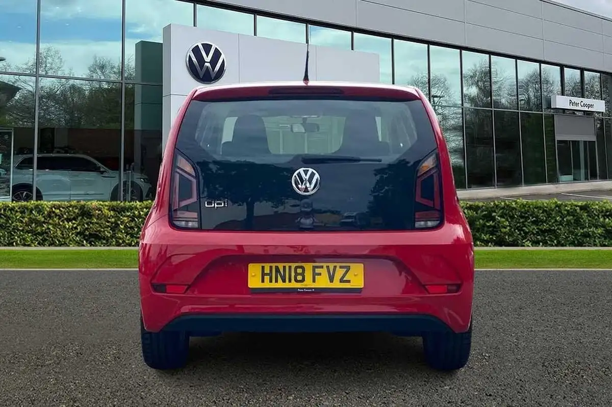 2018-volkswagen-up-10-move-up-5d-big-8