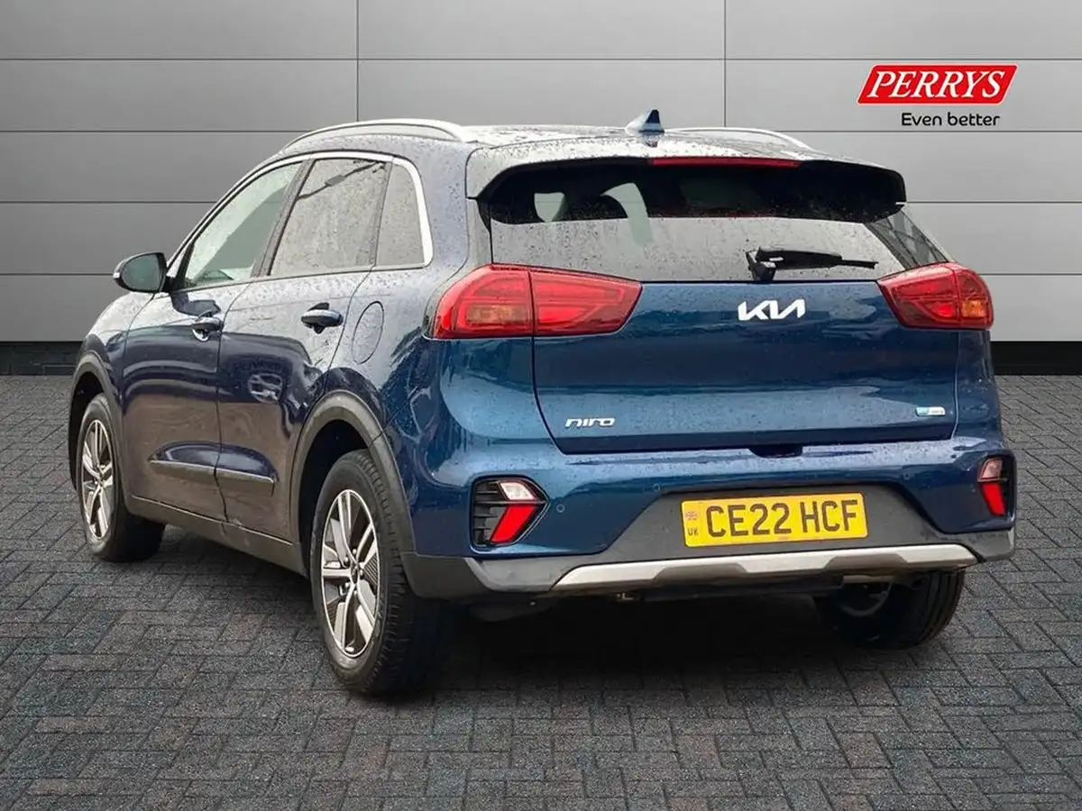 2022-kia-niro-16-gdi-2-139bhp-156kwh-big-1