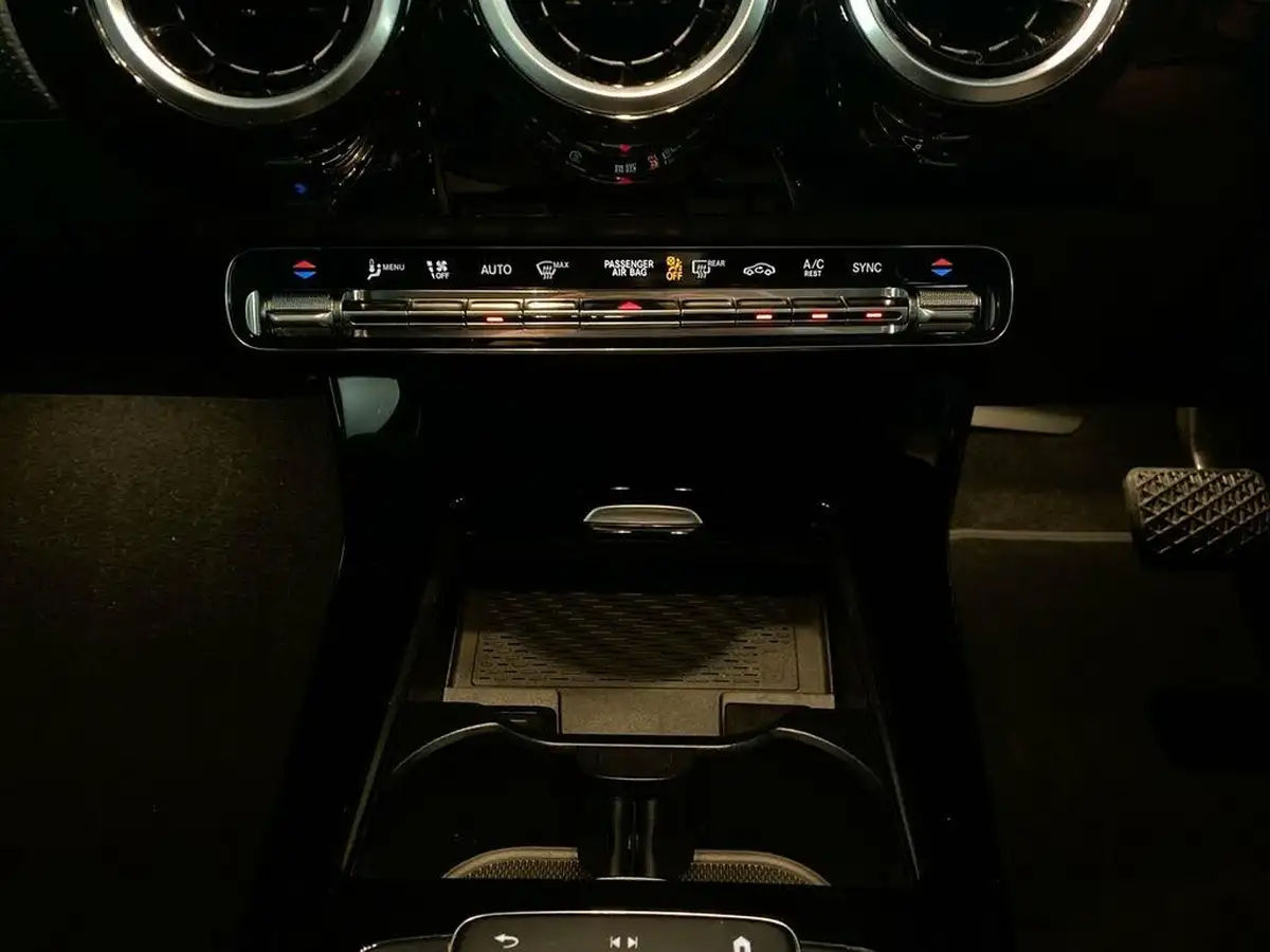 2020-mercedes-benz-a-class-13-a180-sport-executive-hatchback-5d-7g-dct-big-31