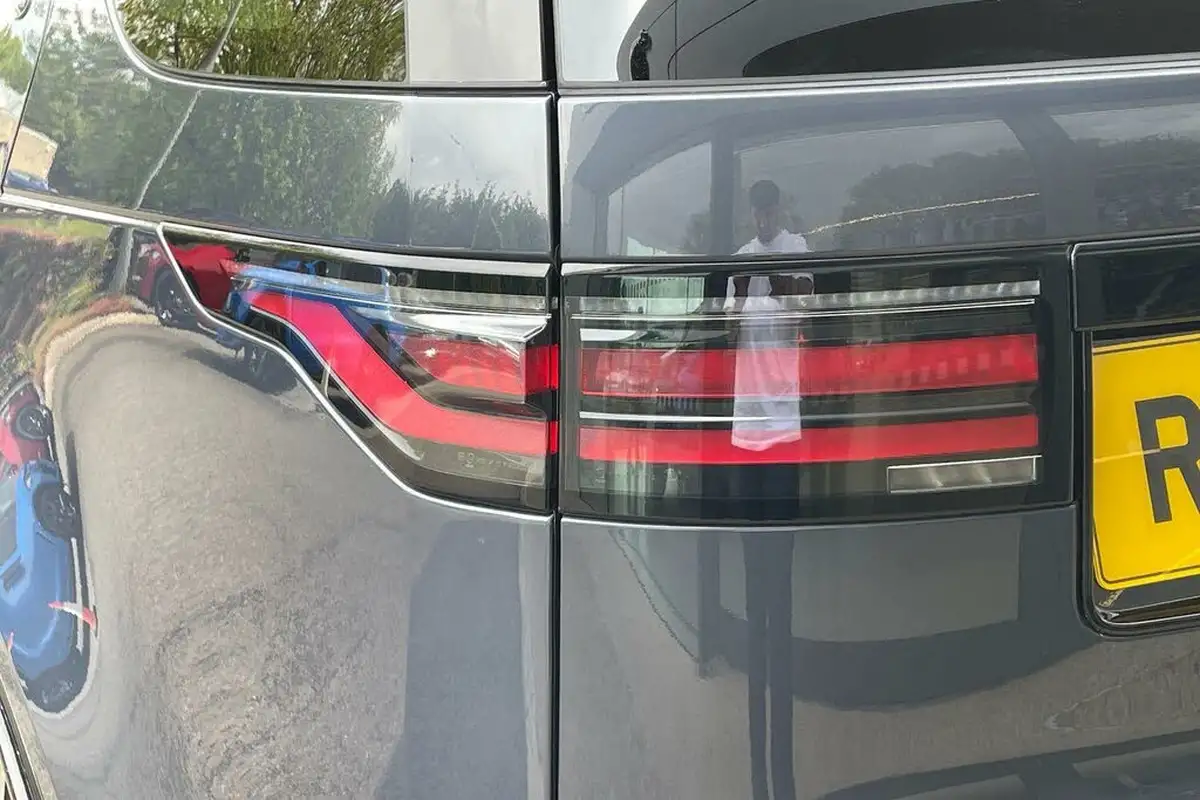 2025-land-rover-discovery-30-d350-metropolitan-edition-big-64