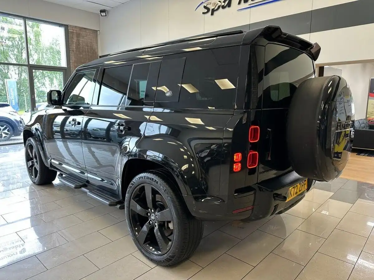2022-land-rover-110-defender-30-d250-x-dynamic-se-big-3