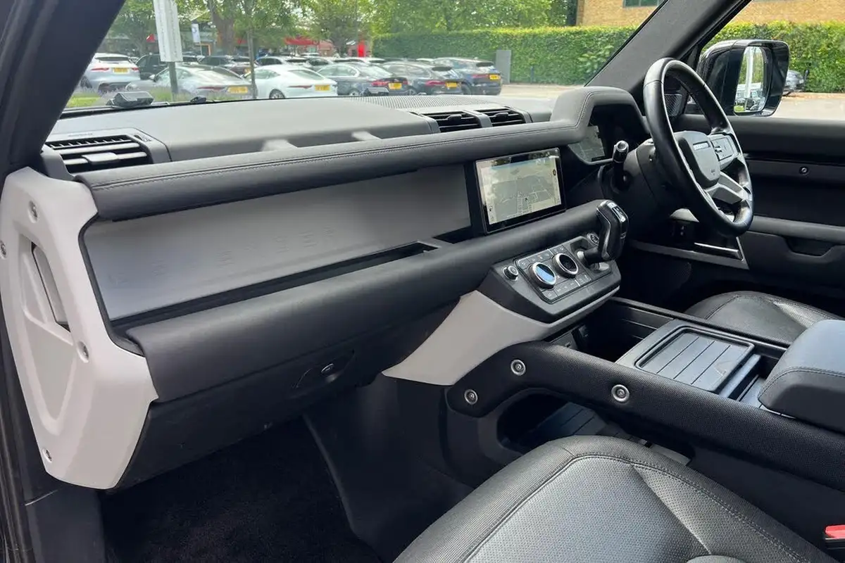 2021-land-rover-90-defender-30-d250-x-dynamic-se-big-35