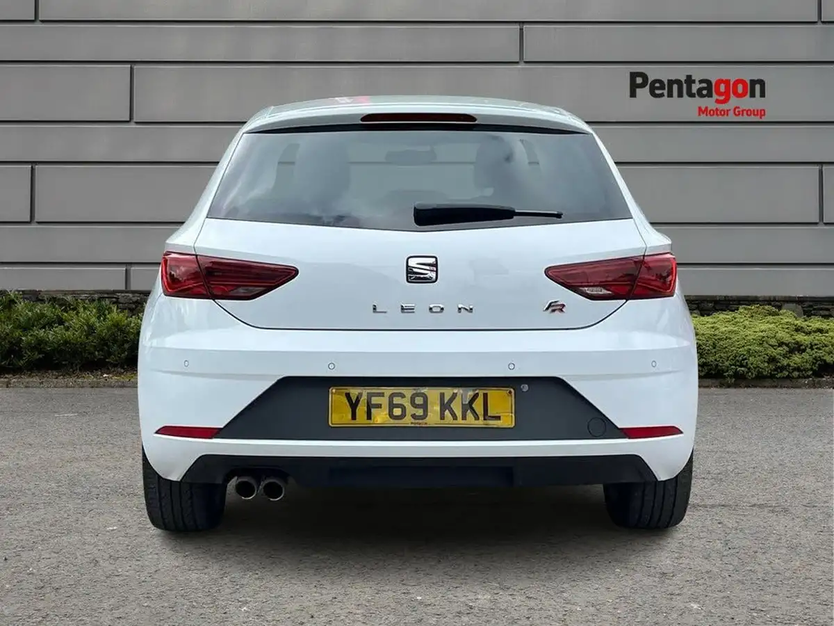 2019-seat-leon-15-tsi-evo-fr-black-edition-150ps-hatchback-dsg-big-13