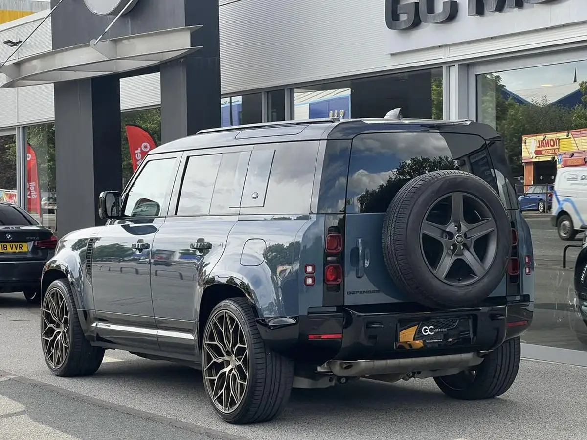 2024-land-rover-110-defender-20-p400e-x-dynamic-se-big-5