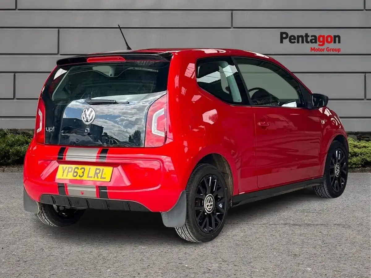 2013-volkswagen-up-10-rock-up-big-4