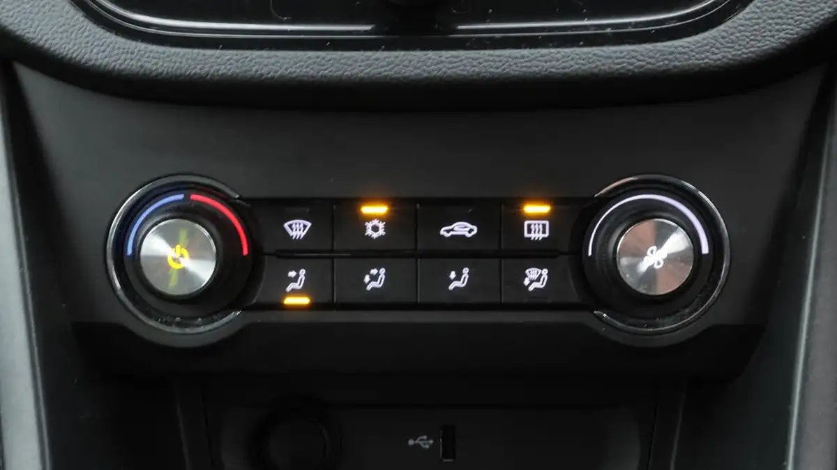 2022-mg-mg3-15-vti-tech-exclusive-nav-big-12