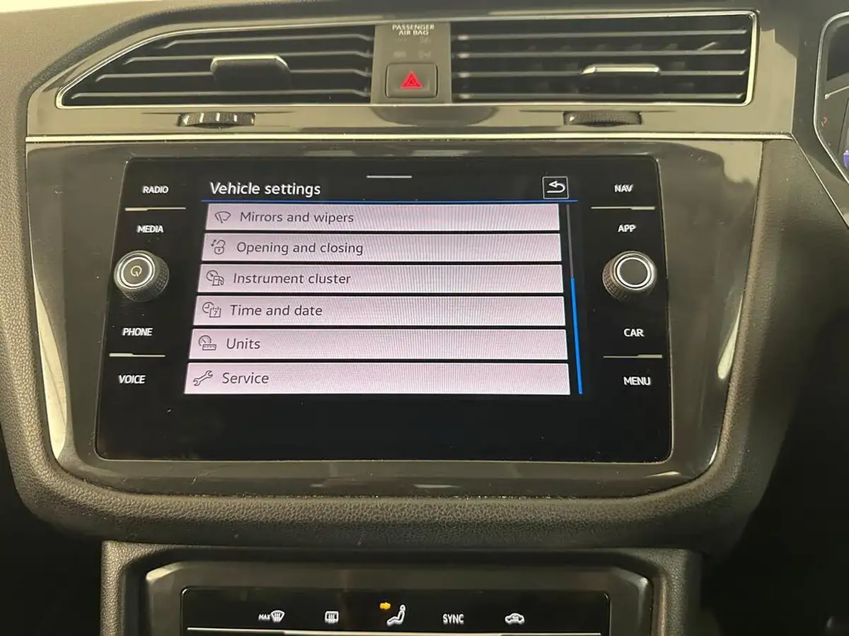 2022-volkswagen-tiguan-allspace-15-tsi-life-big-49