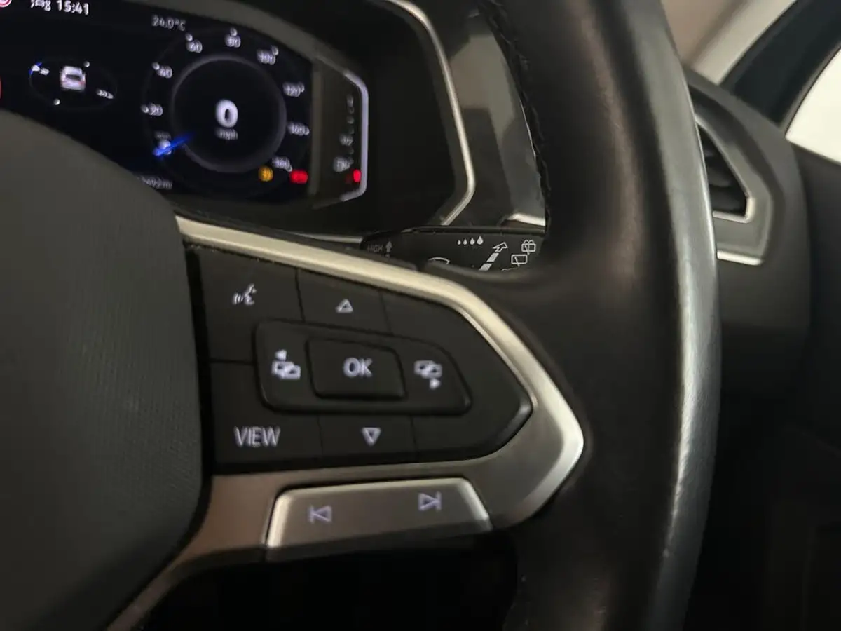 2022-volkswagen-tiguan-allspace-15-tsi-life-big-25