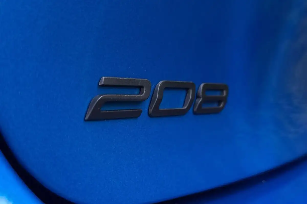 2024-peugeot-208-12-puretech-allure-big-26