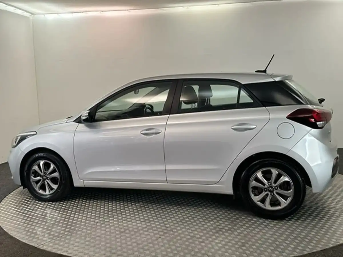 2019-hyundai-i20-12-se-mpi-hatchback-5d-big-11
