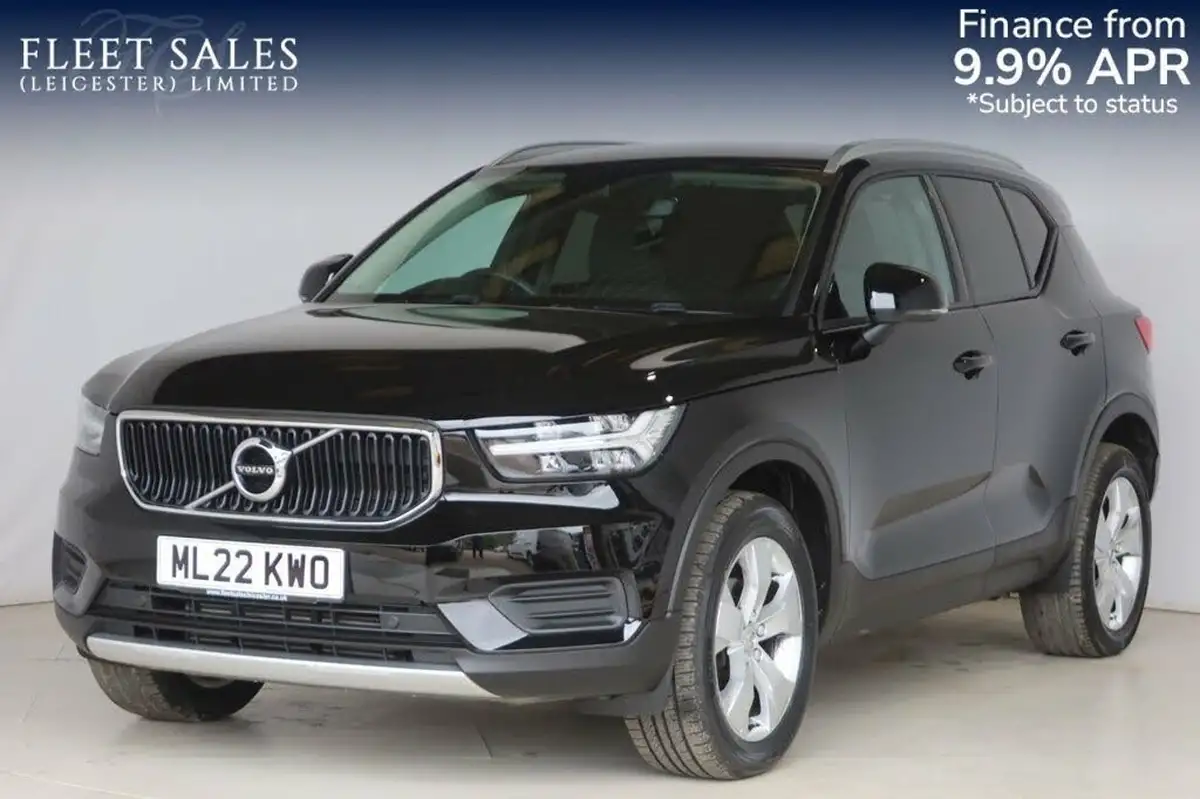 2021-volvo-xc40-15-t3-momentum-161bhp-big-0