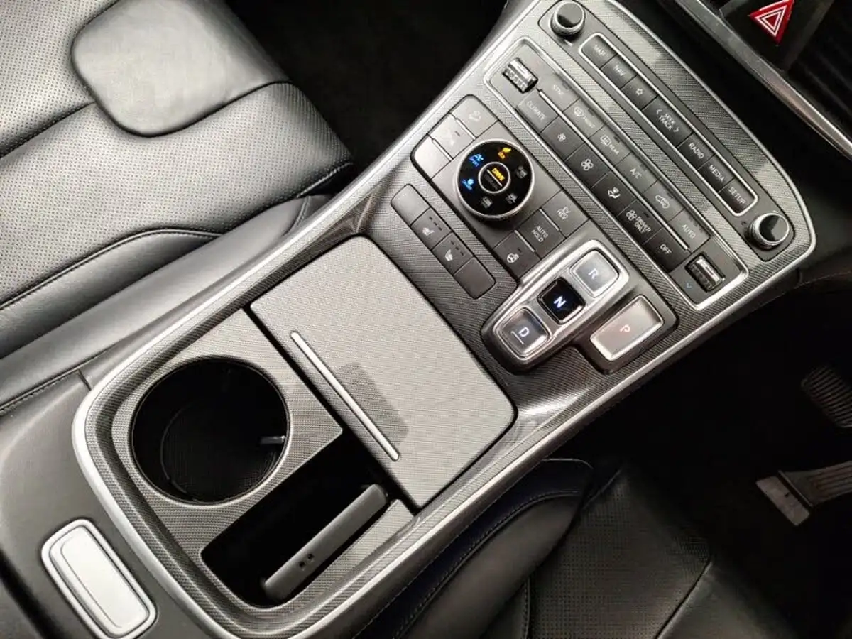 2021-hyundai-santa-fe-16-t-gdi-premium-265ps-4wd-phev-big-10