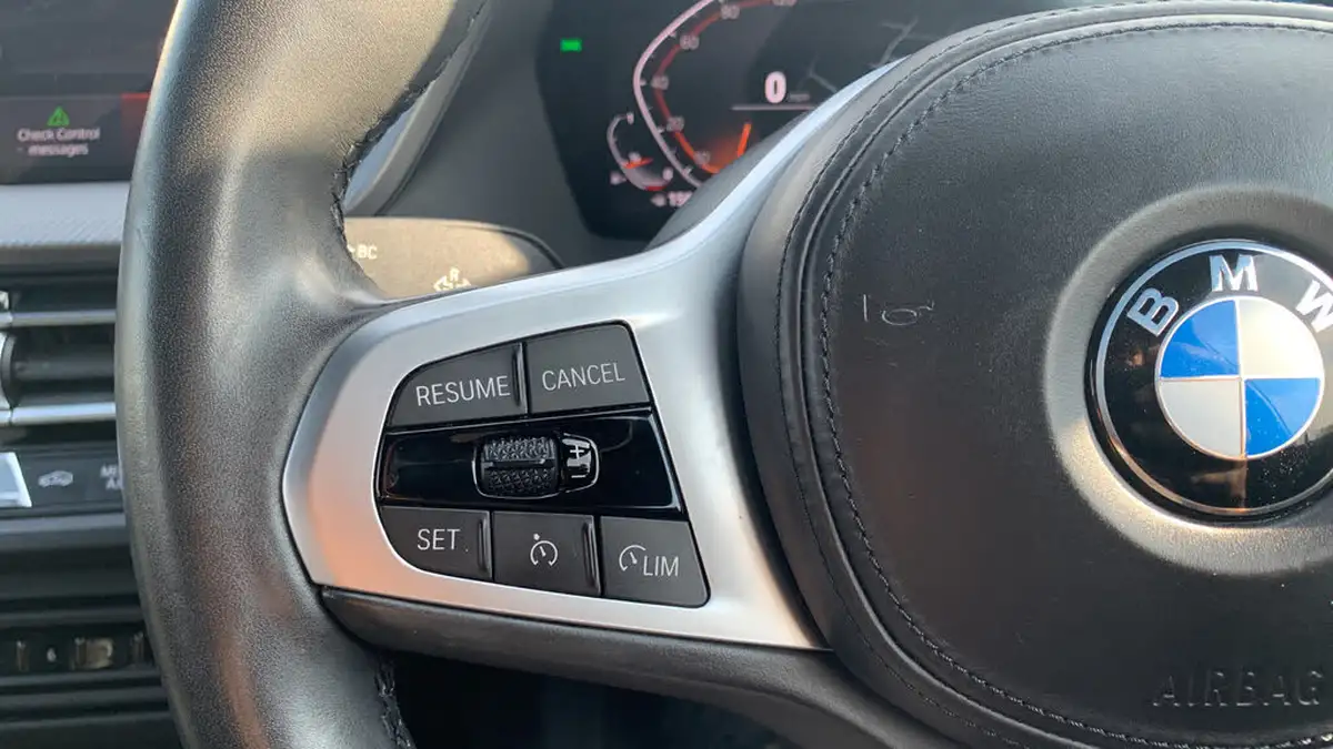 2021-bmw-1-series-15-118i-m-sport-lcp-big-22