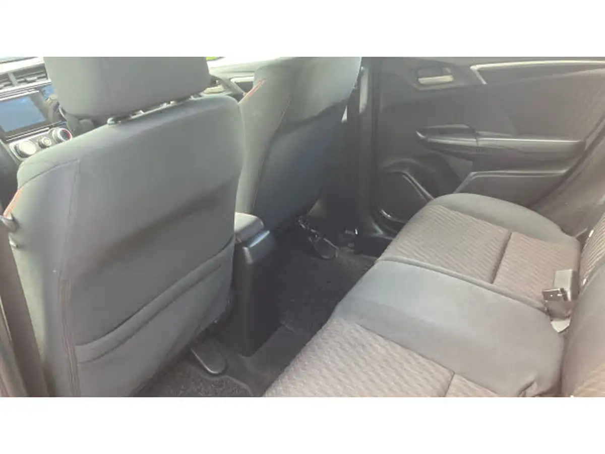 2019-honda-jazz-15-i-vtec-sport-navi-big-14