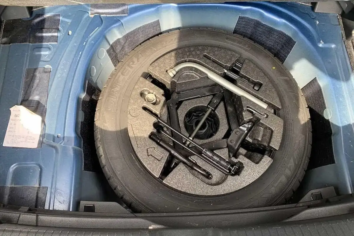 2018-volkswagen-polo-10-se-75ps-big-31