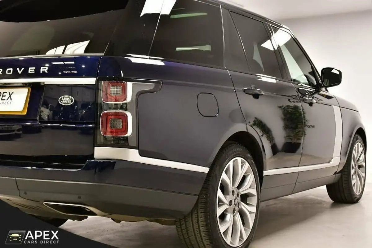 2021-land-rover-range-rover-30-d300-westminster-big-11