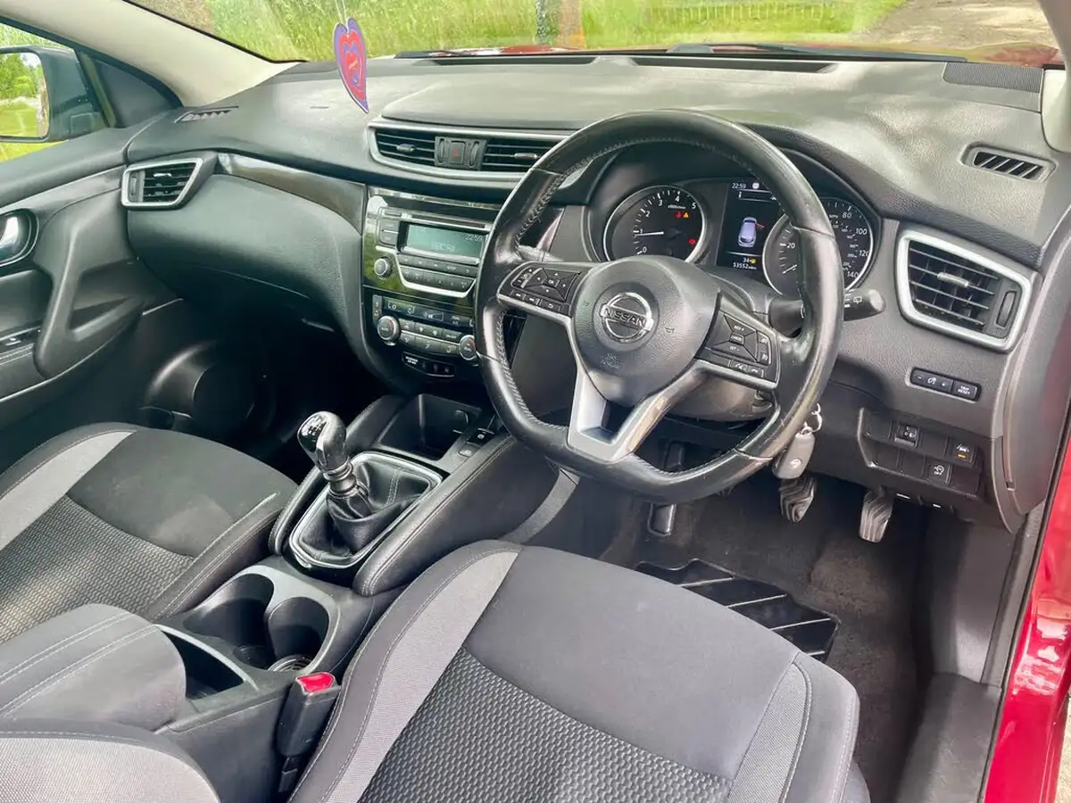 2018-nissan-qashqai-12-dig-t-acenta-big-38