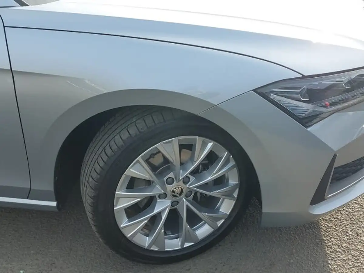 2024-skoda-superb-big-8