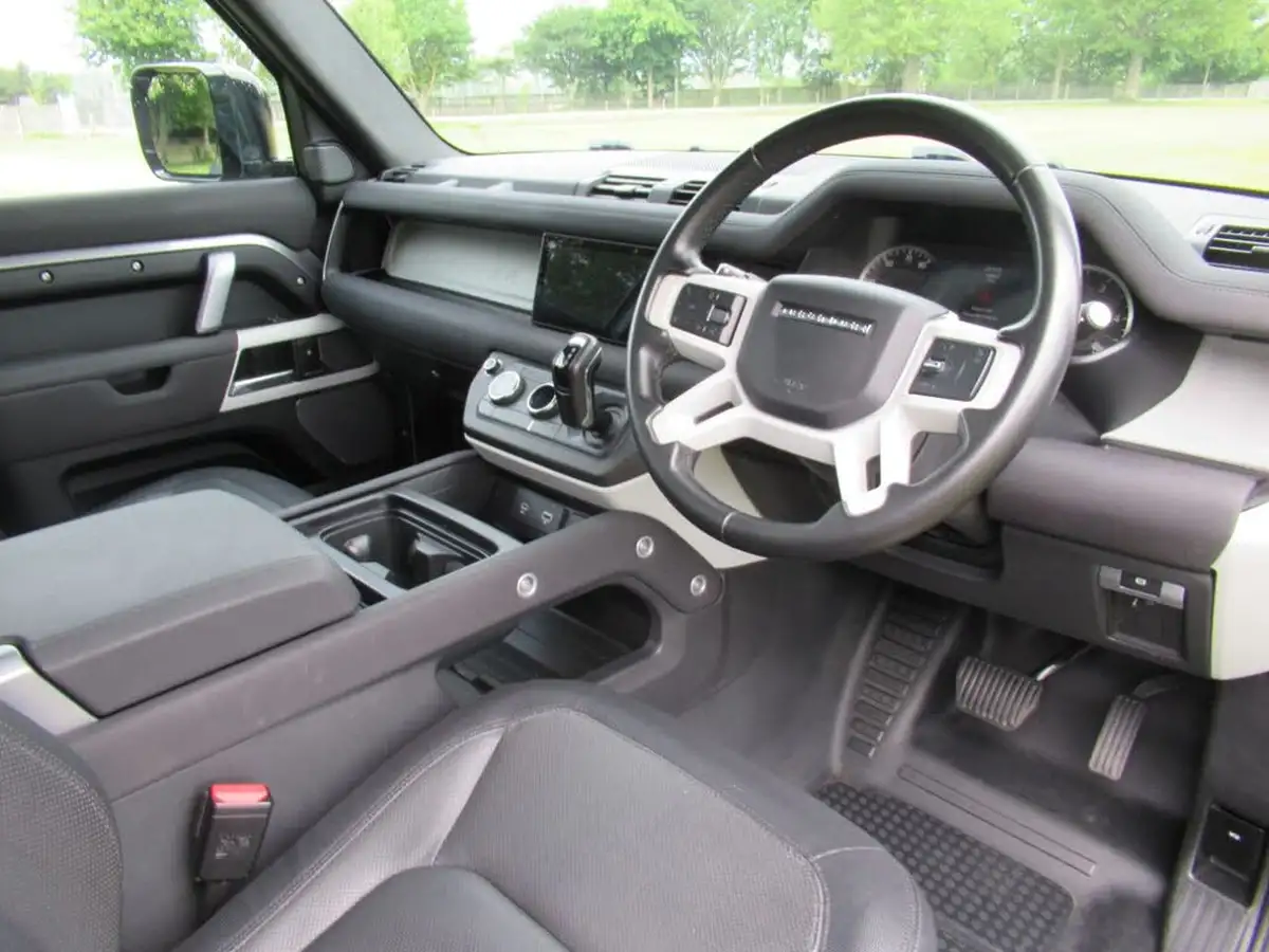 2021-land-rover-90-defender-30-d250-x-dynamic-se-big-13