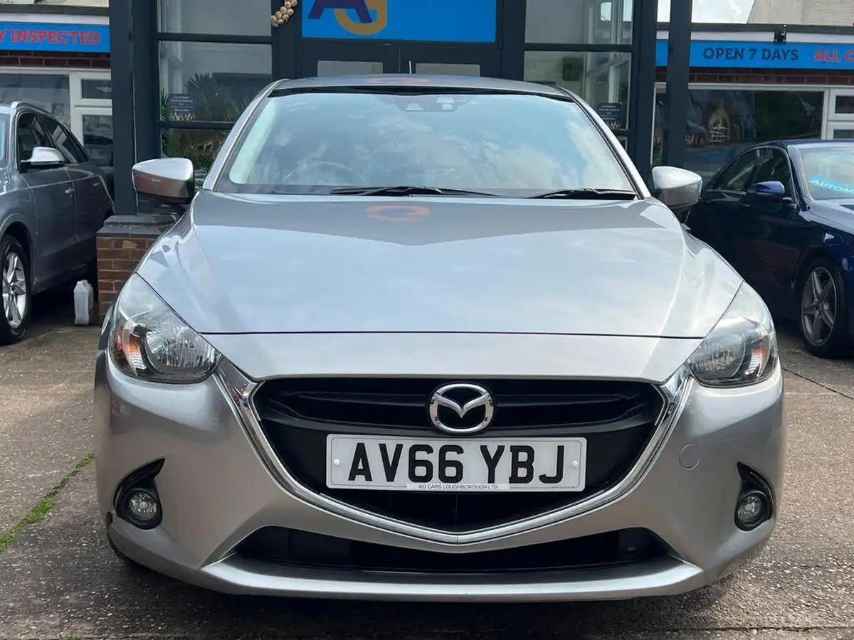 2016-mazda-mazda2-15-se-l-nav-big-37