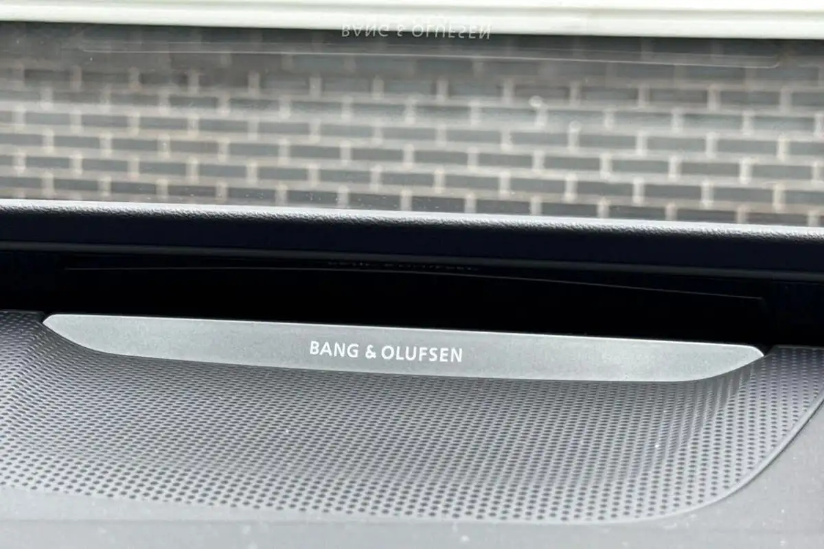 2025-audi-s6-e-tron-e-launch-edition-big-38
