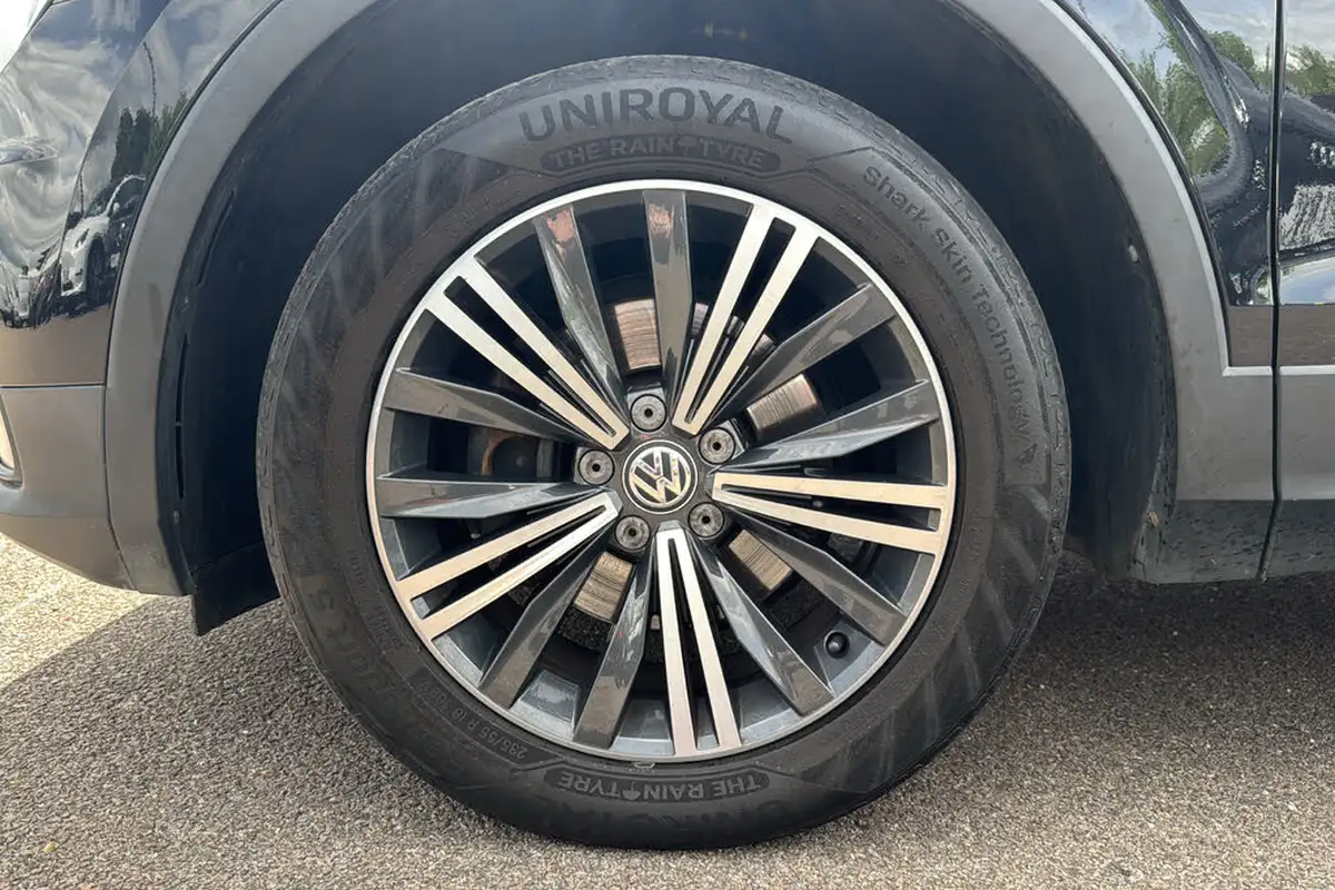 2018-volkswagen-tiguan-allspace-20tdi-se-nav-150ps-4motion-ss-dsg-big-28