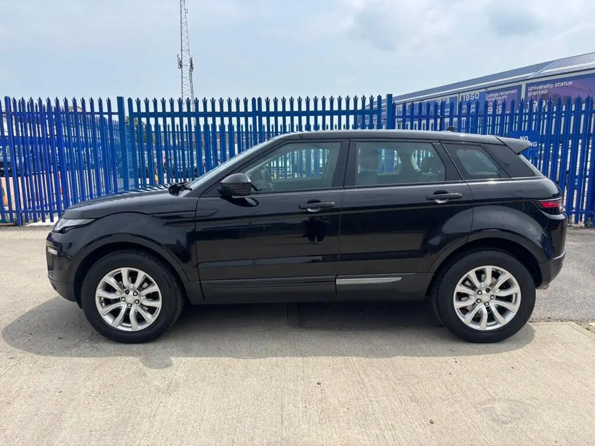 2016-land-rover-range-rover-evoque-20ed4-se-tech-ss-hatchback-5d-big-3