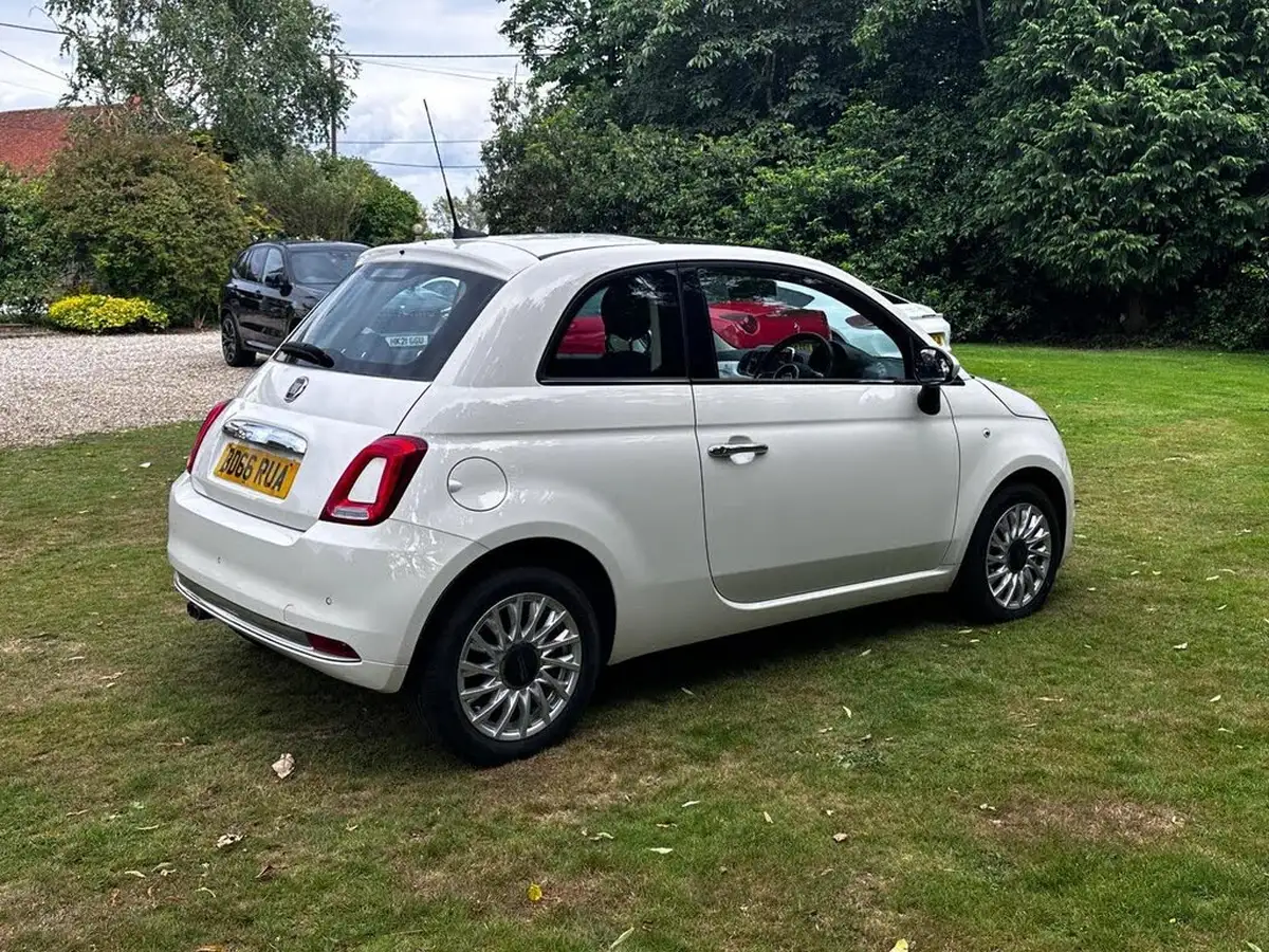 2016-fiat-500-12-lounge-big-8