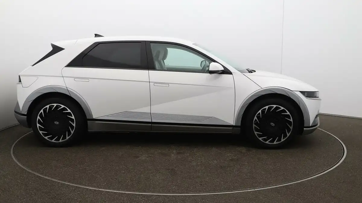 2022-hyundai-ioniq-5-e-ultimate-217ps-73kwh-rwd-big-49