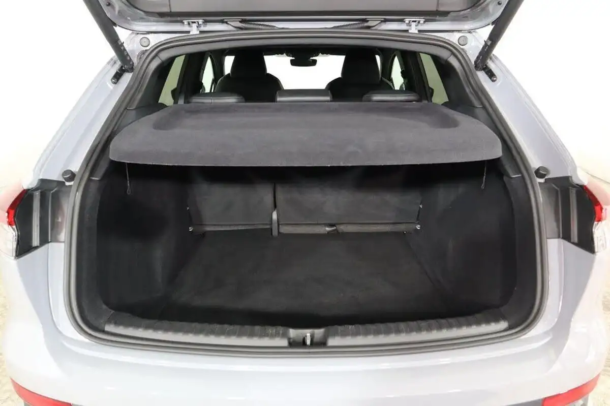 2022-audi-q4-e-tron-40e-s-line-station-wagon-big-60